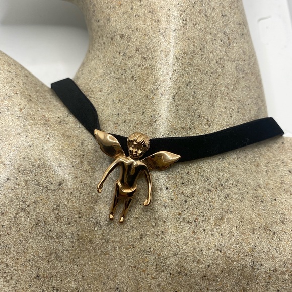 Vintage Guardian Angel Cherub Velvet Choker Necklace - Picture 1 of 10